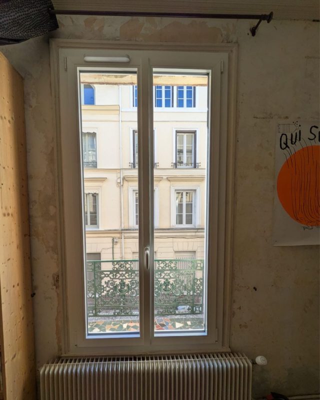 Fenêtre PREFAL Équilibre Plus 80 posée en rénovation dans un appartement à Rouen